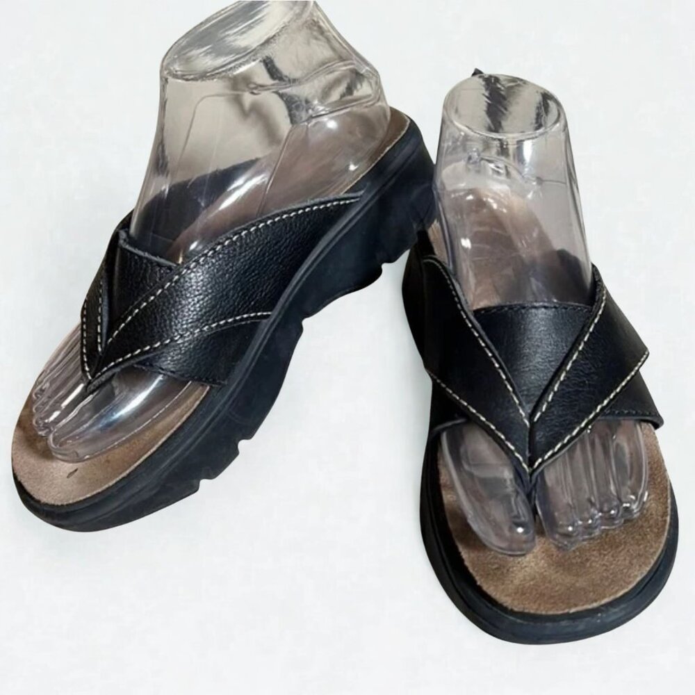 Lands End Desert black leather platform thong sandals contrast stitching size 7M